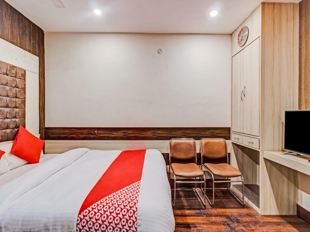 Oyo 24171 Hotel Meridian Jamshedpur Bagian luar foto