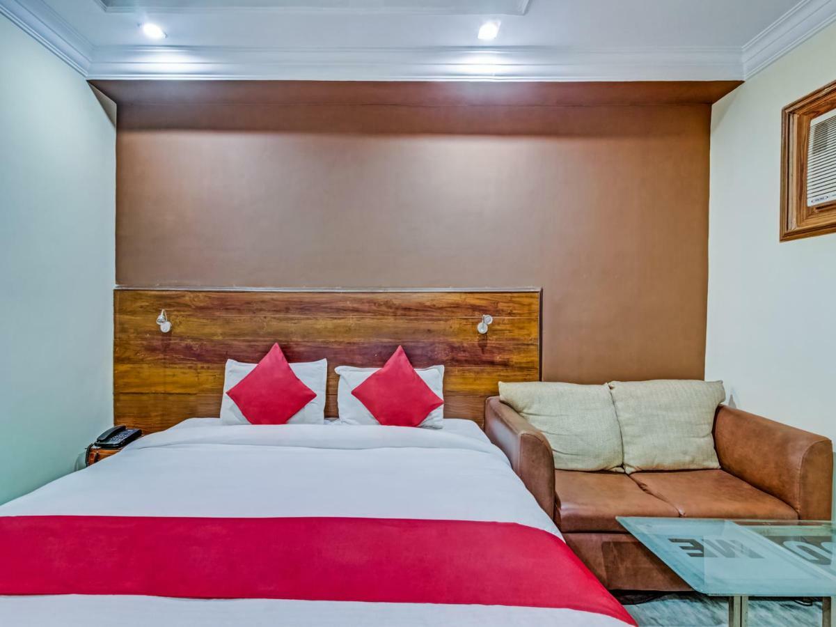 Oyo 24171 Hotel Meridian Jamshedpur Bagian luar foto