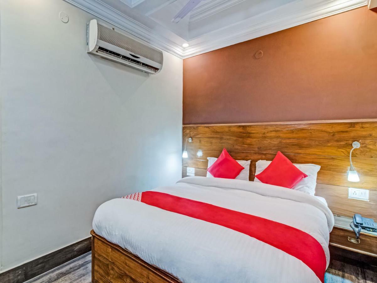 Oyo 24171 Hotel Meridian Jamshedpur Bagian luar foto